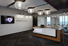 Thiết kế lễ tân văn phòng Informatica